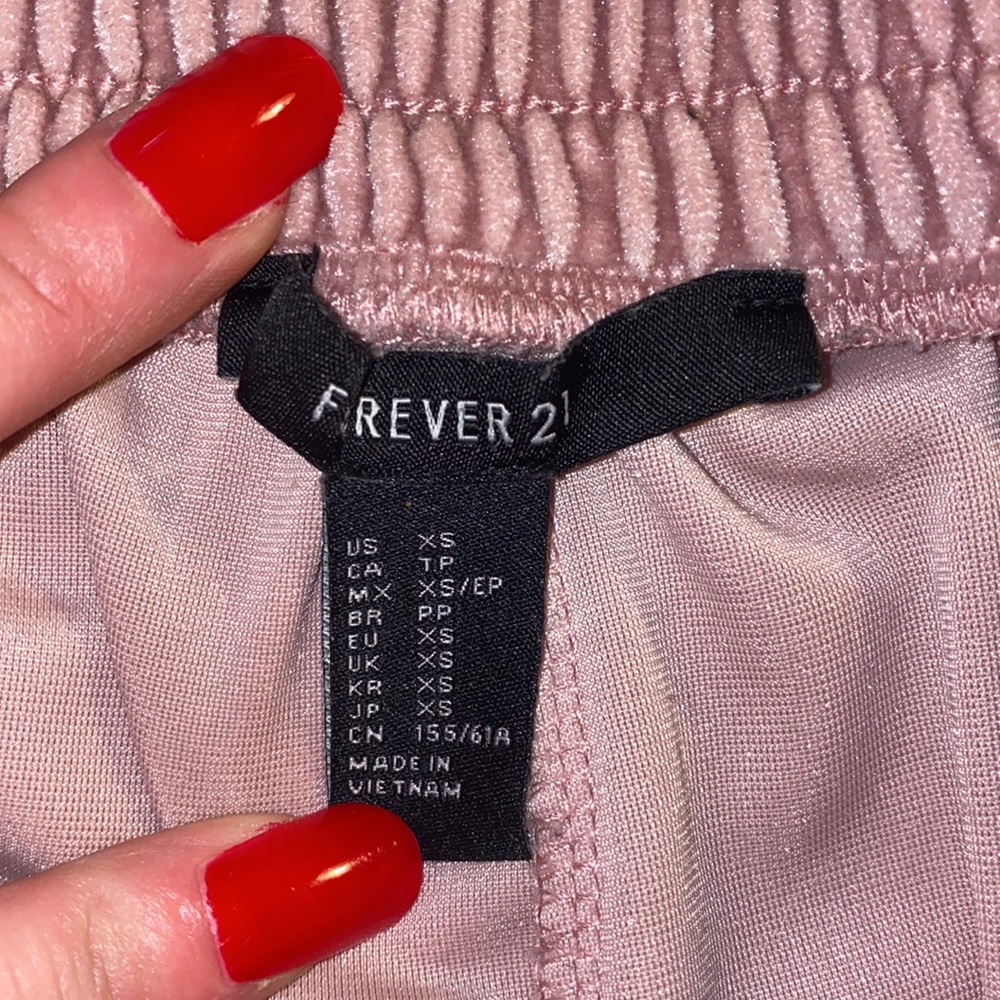 Dusty Pink Velvet Shorts - Picture 2 of 4